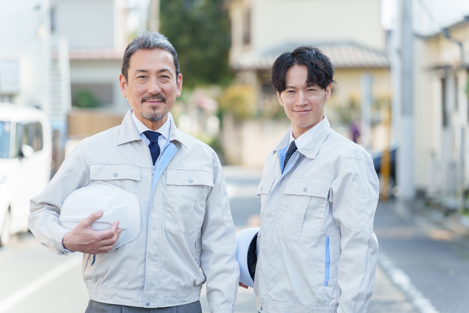 現場で働く世代の異なる二人の社員